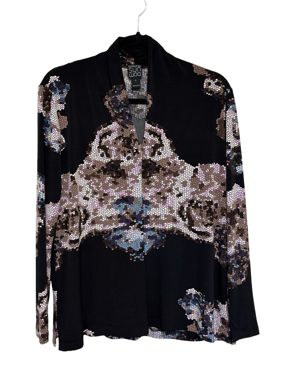Clara Sun Woo Split Neck Abstract Blouse in Wrinkle-Resistant Knit - Size S
